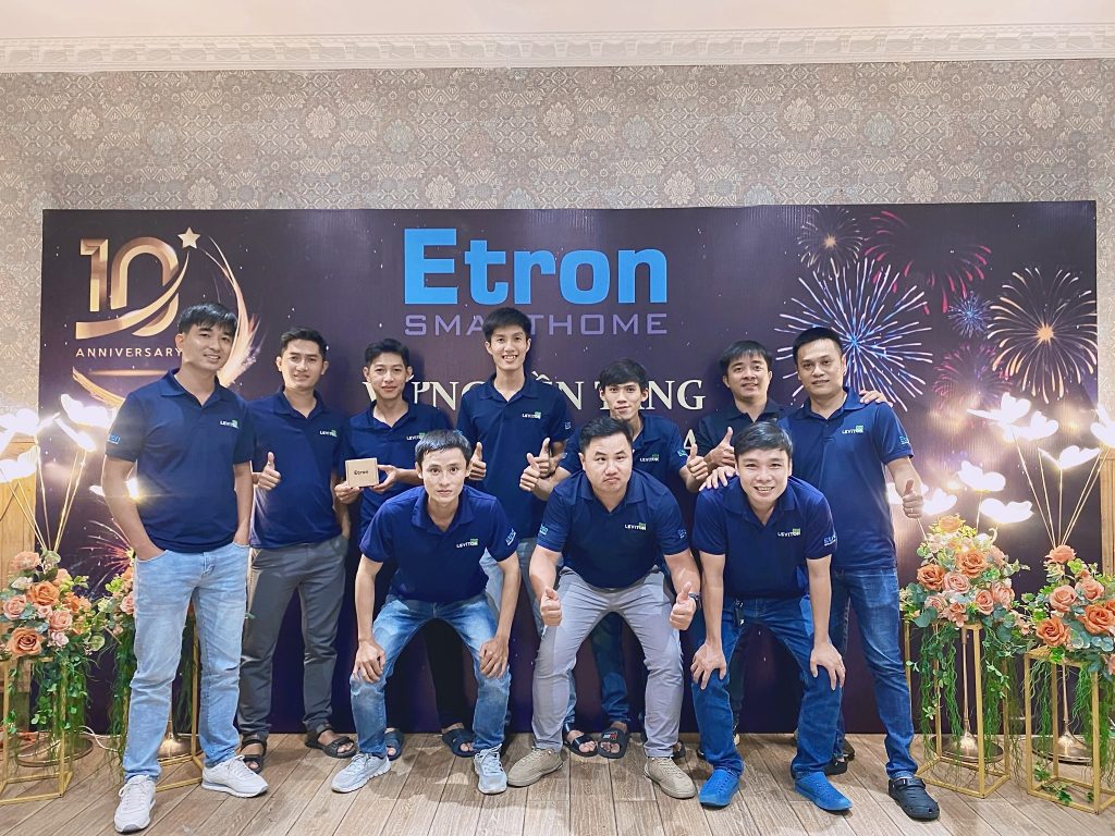Đội ngũ kỹ thuật Etron Smarthome