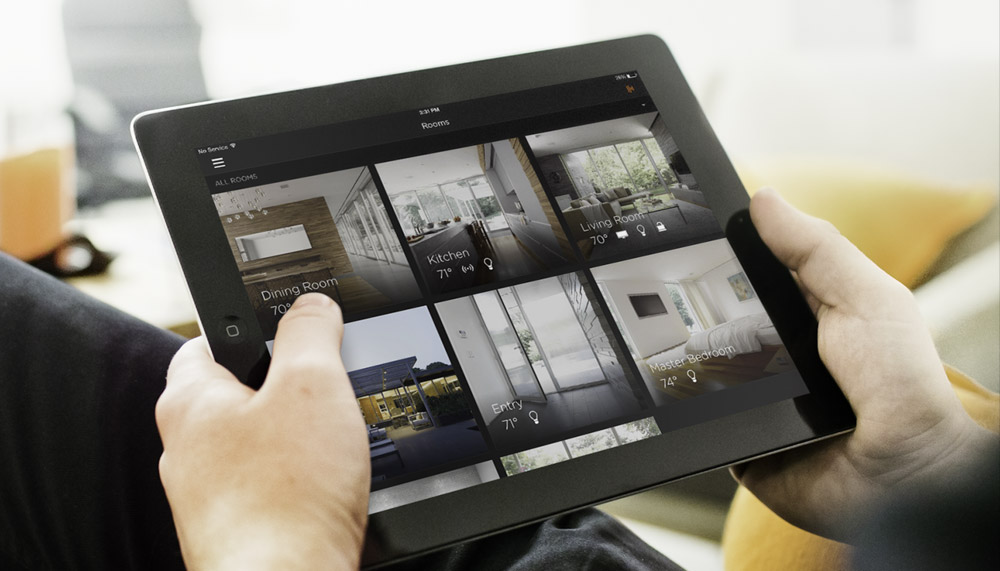 Savant App điều khiển nhiều phòng và nhiều hệ thống trong biệt thự thông qua một giao diện